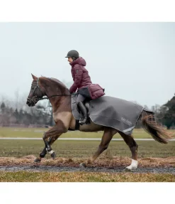Sale Couvre-reins softshell Alecto avec couvre-cou amovible Couvre-Reins & Couvertures De Marcheur